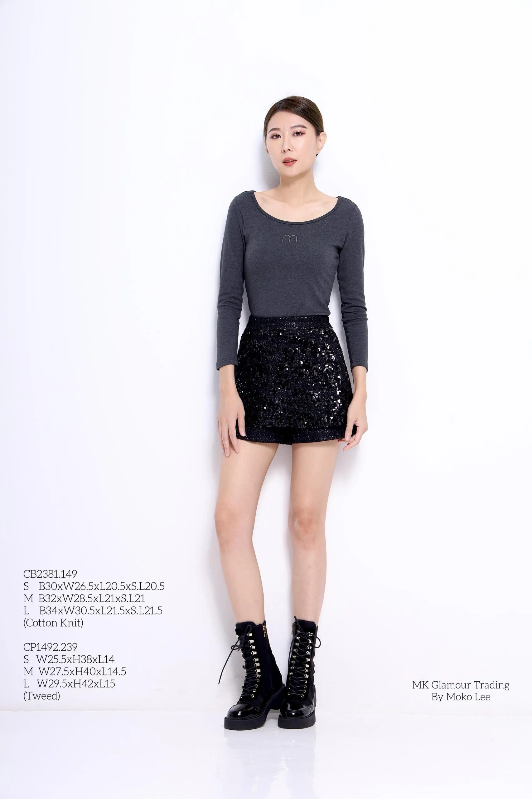 M Round Neck Fitted Knit Top