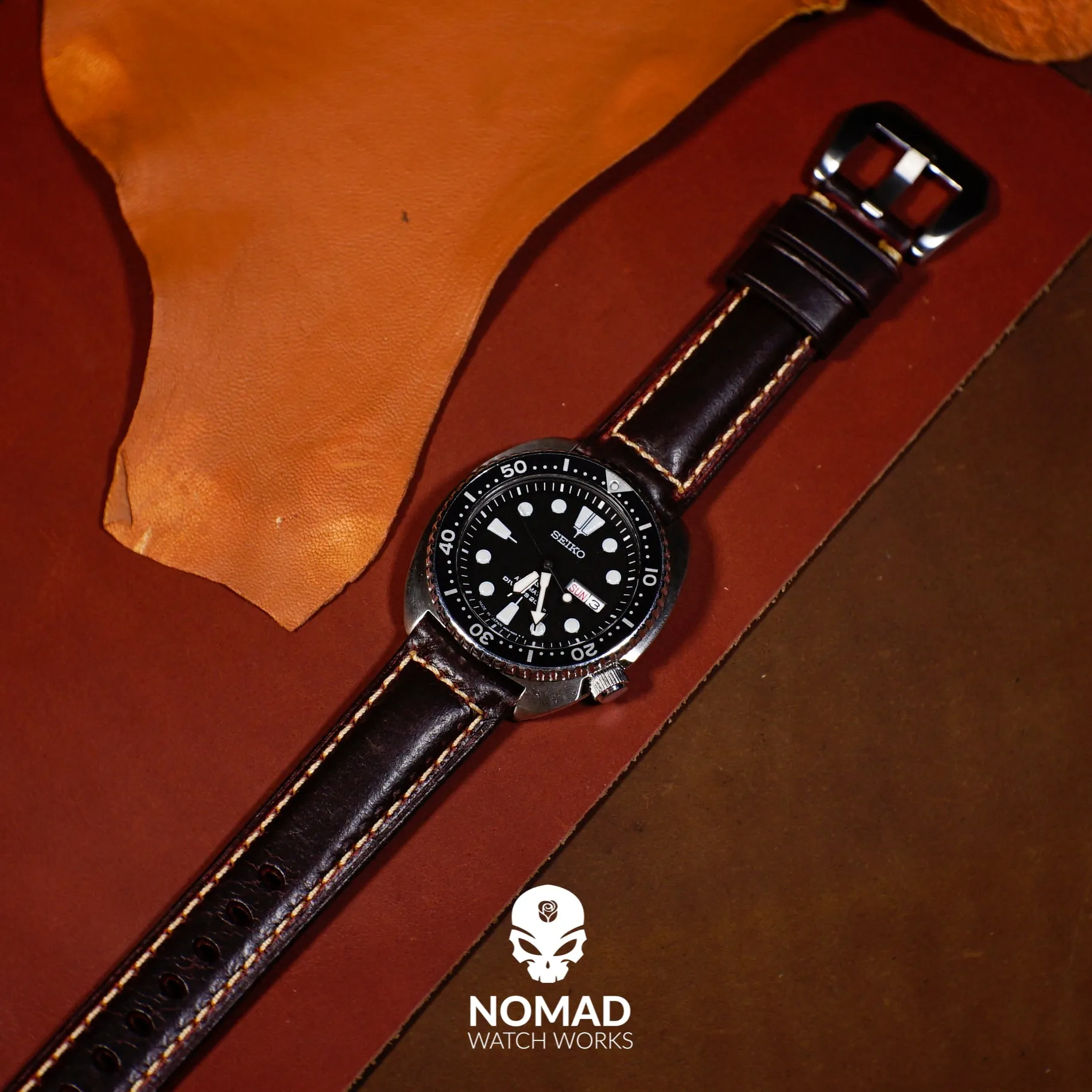 M2 Oil Waxed Leather Watch Strap in Maroon