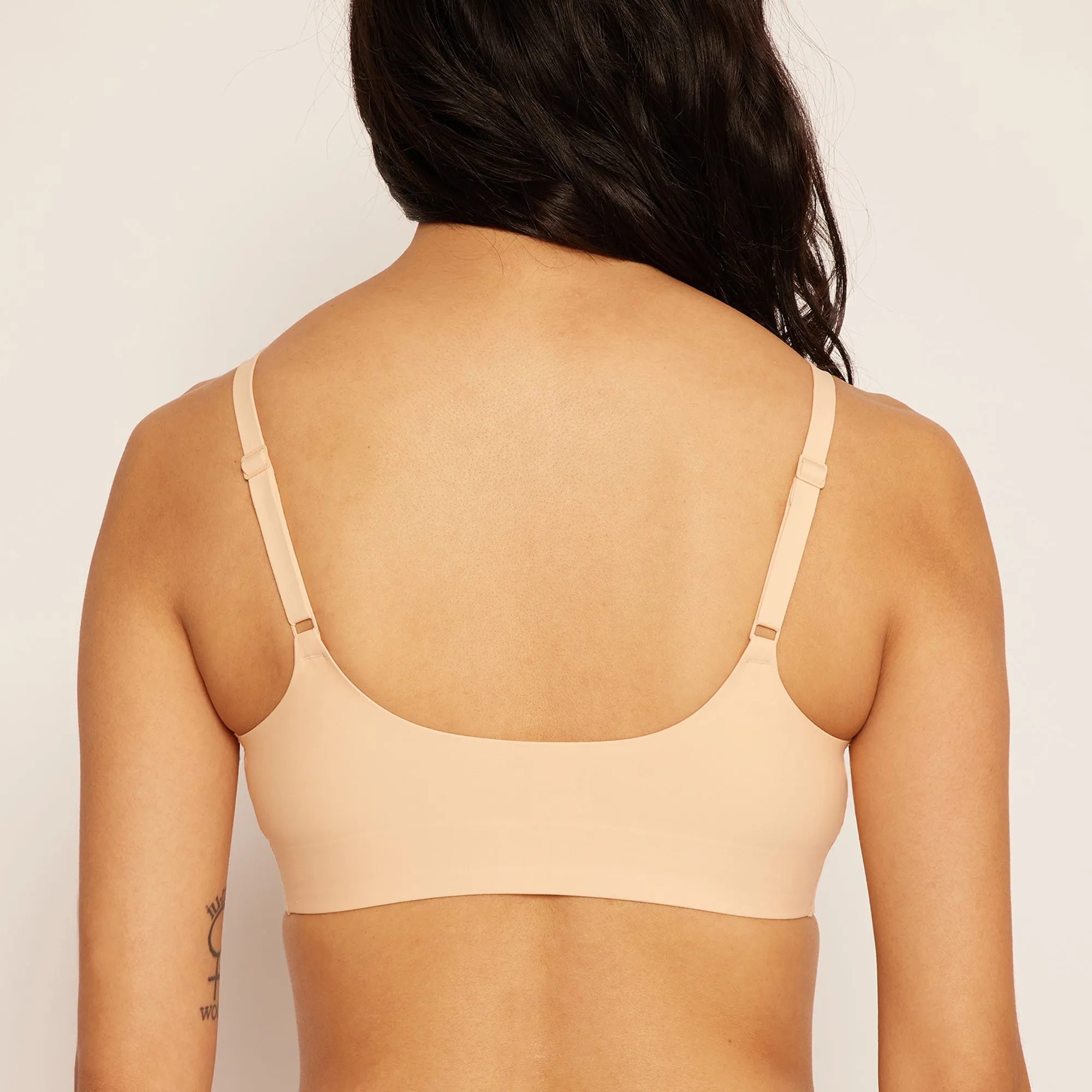 Smooth Lift Triangle Bralette | Seamless Universal (Sand)